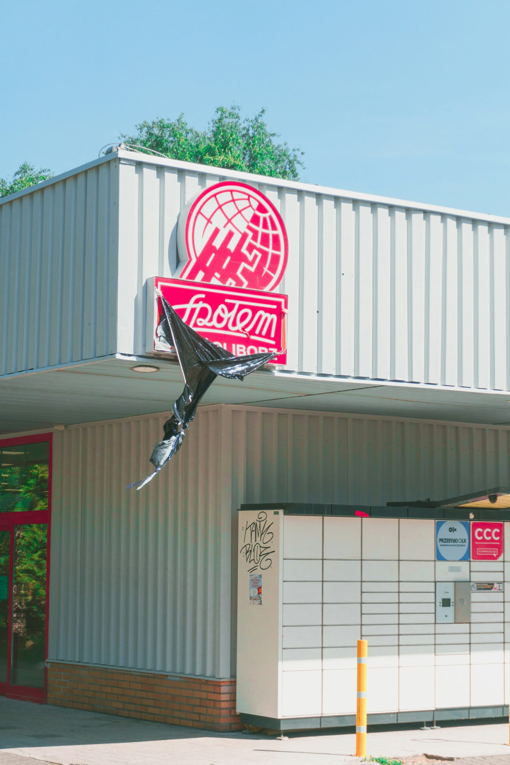 1754766105977×748796674904678400-feature